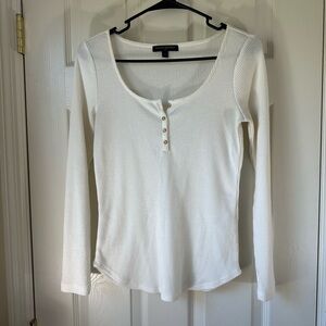 Banana Republic Factory Cream Long Sleeve Tee